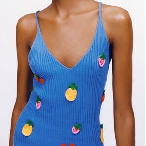 Zara cami with 🍓 🍍 🍒 crochet fruit